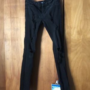 Distressed Super skinny jeans